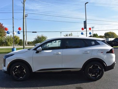 New 2026 Kia Sportage EX image 7