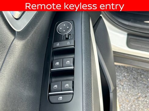 Used 2024 Kia Soul LX w/ Option Group 015 FWD image 16
