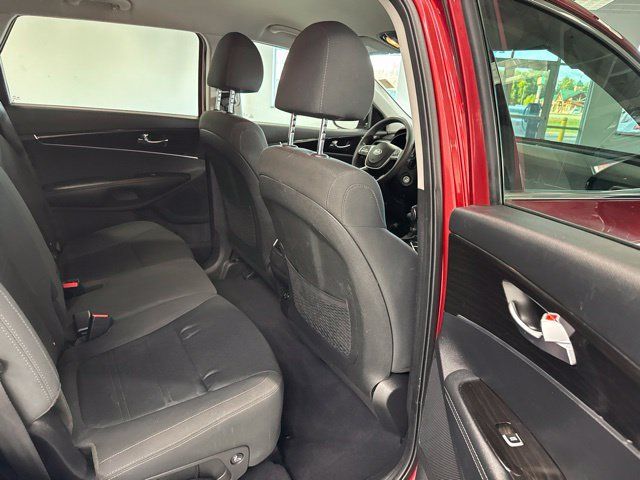 Used 2020 Kia Sorento LX AWD/4WD image 26