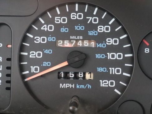 Used 1996 Dodge Ram 2500 Truck ST image 42