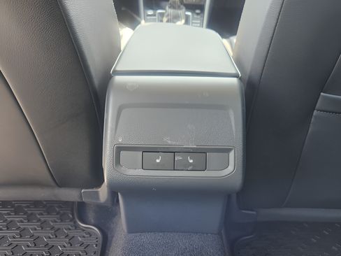Used 2025 Volkswagen Jetta SEL FWD image 10