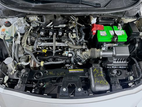 Used 2020 Nissan Versa SV image 27