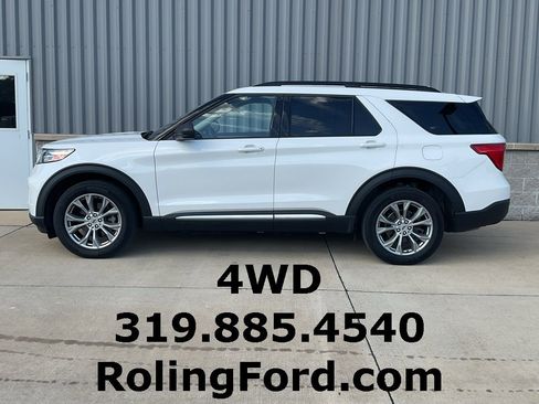 Used 2022 Ford Explorer XLT w/ Equipment Group 202A image 2
