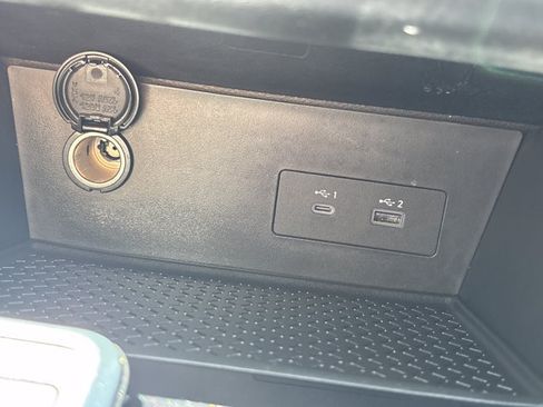 Used 2022 Nissan Pathfinder SL FWD image 35