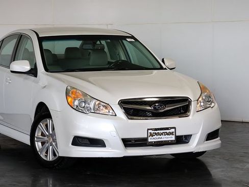 Used 2012 Subaru Legacy 2.5i Premium w/ All-Weather Pkg AWD/4WD image 6