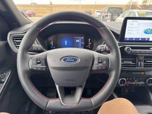 Used 2025 Ford Escape ST-Line Select image 10
