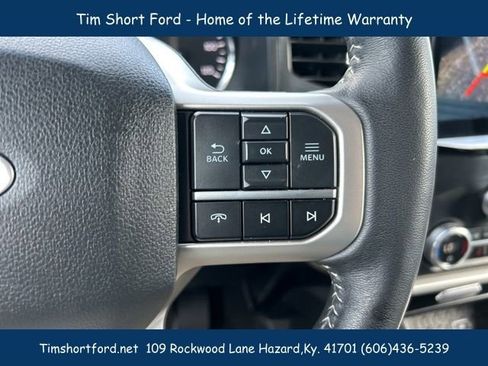 Used 2024 Ford Expedition XLT image 17