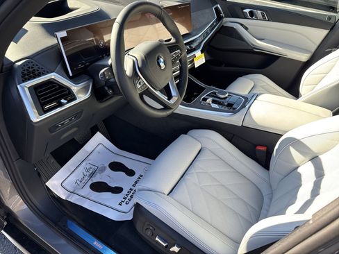 New 2026 BMW X5 xDrive40i w/ Premium Package image 10