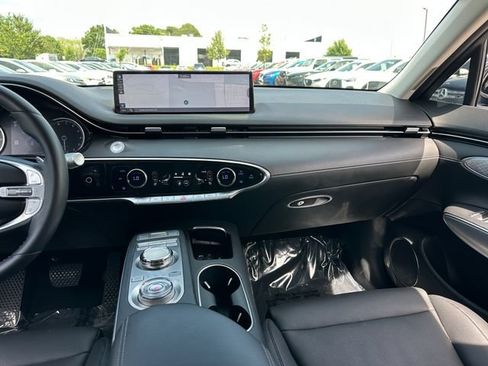 Used 2024 Genesis GV70 2.5T w/ Select Package AWD/4WD image 14