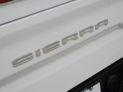 New 2026 GMC Sierra 1500 AT4 w/ AT4 Premium Package AWD/4WD image 8