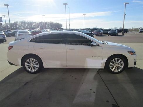 Used 2022 Chevrolet Malibu LT image 6