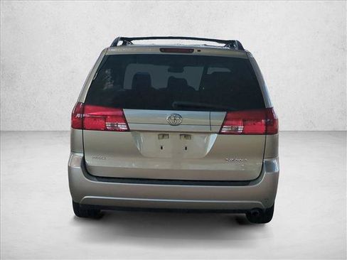 Used 2004 Toyota Sienna LE w/ LE Pkg 6 FWD image 6