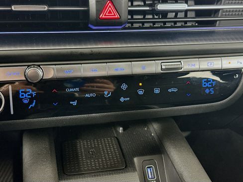 Used 2024 Hyundai Ioniq 6 SEL image 24