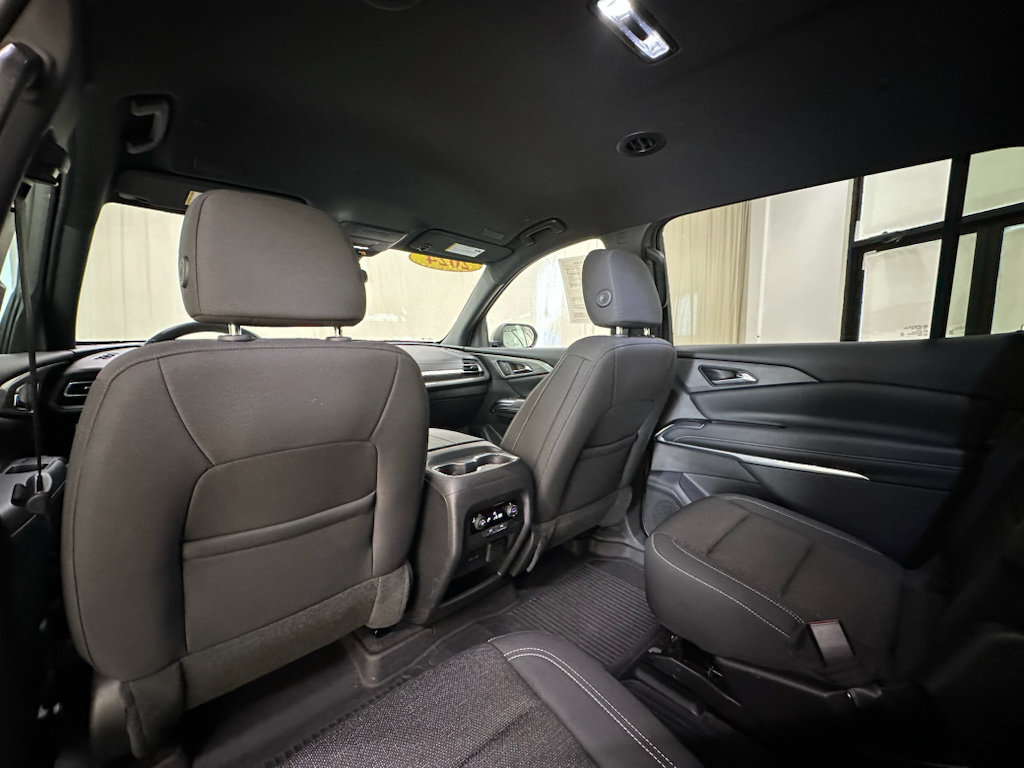 Certified 2024 Chevrolet Traverse LT w/ LPO, Floor Liner Package FWD image 22