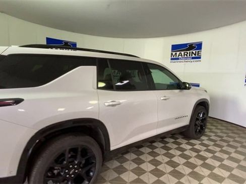 Used 2024 Chevrolet Traverse RS w/ LPO, Floor Liner Package image 2