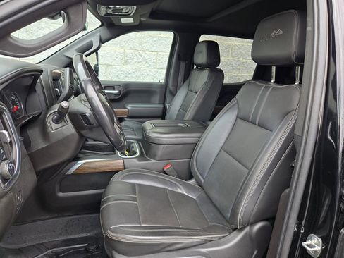 Used 2021 Chevrolet Silverado 1500 High Country w/ Technology Package AWD/4WD image 16