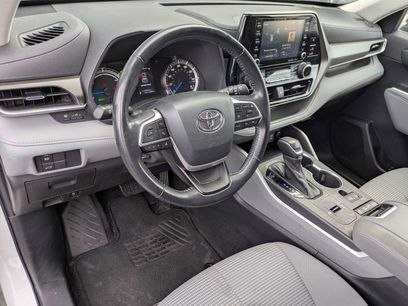 Used 2022 Toyota Highlander LE