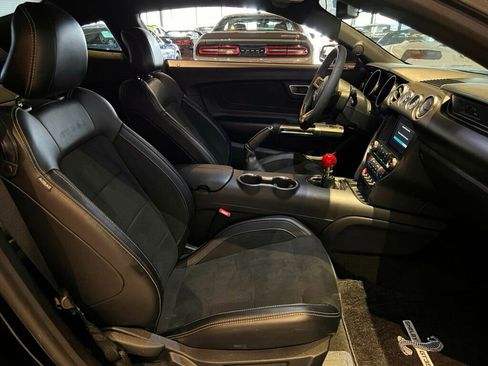 Used 2016 Ford Mustang Shelby GT350 w/ Technology Package image 24