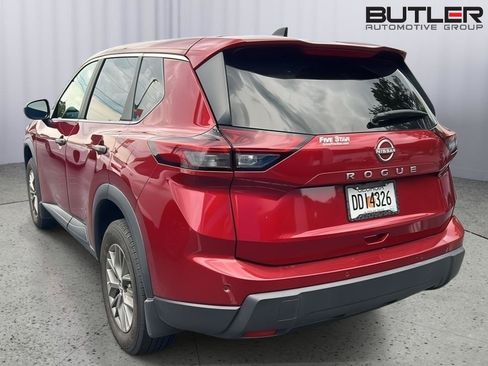Used 2025 Nissan Rogue S FWD image 4