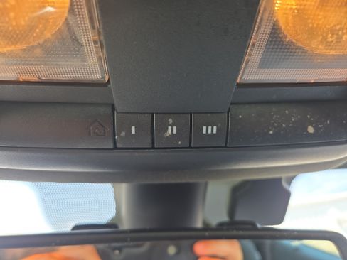 Used 2016 Dodge Challenger SXT w/ Driver Convenience Group RWD image 16