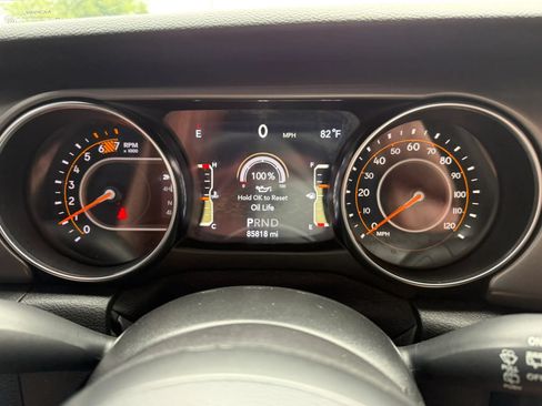 Used 2021 Jeep Wrangler Sport AWD/4WD image 14