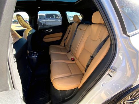 Used 2024 Volvo XC60 B5 Ultimate image 21