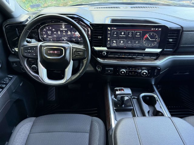 Used 2025 GMC Sierra 1500 Elevation w/ Preferred Package AWD/4WD image 14