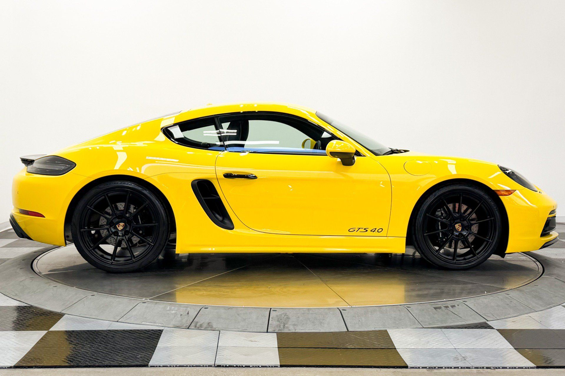 Used 2023 Porsche 718 Cayman GTS RWD image 26