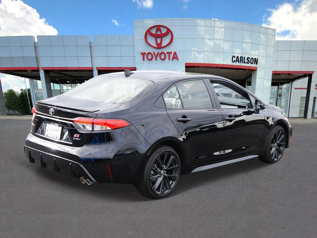 Certified 2026 Toyota Corolla SE w/ SE Premium Package FWD image 5