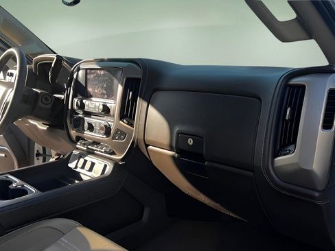 Used 2019 GMC Sierra 2500 Denali w/ Duramax Plus Package image 25