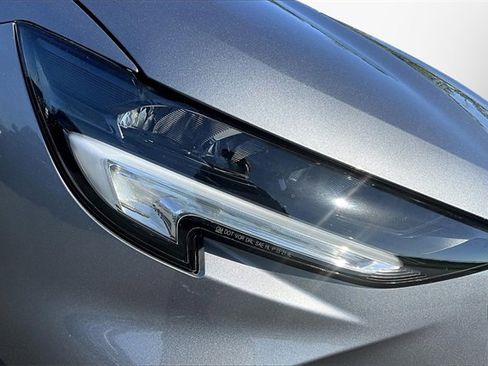 Used 2022 Buick Envision Essence w/ Technology Package I image 28