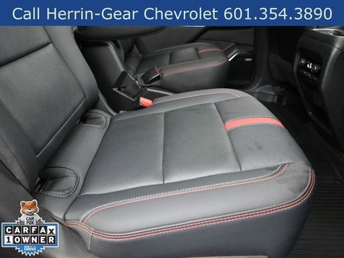 Used 2024 Chevrolet Traverse RS image 22
