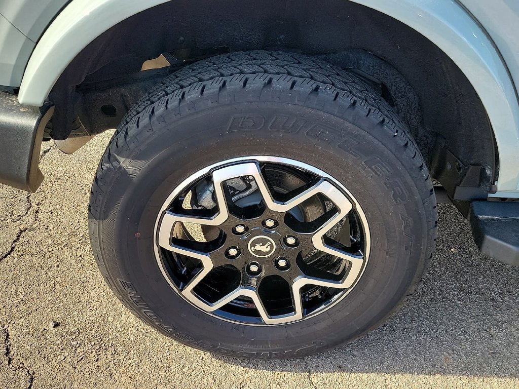 Used 2024 Ford Bronco Outer Banks AWD/4WD image 7