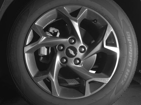 Used 2025 Chevrolet Trax LT image 12