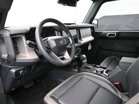 New 2025 Ford Bronco Outer Banks image 18