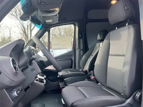 New 2026 Mercedes-Benz Sprinter 2500 image 13