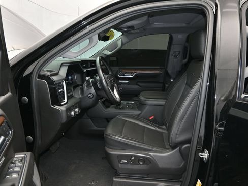 Used 2023 GMC Sierra 1500 Denali w/ Denali Reserve Package AWD/4WD image 16