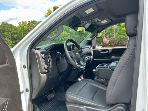 Used 2025 Chevrolet Silverado 2500 W/T AWD/4WD image 35