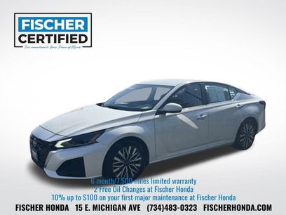 Used 2023 Nissan Altima 2.5 SV