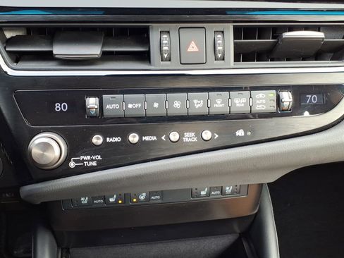 Certified 2024 Lexus ES 350 w/ Premium Package image 11