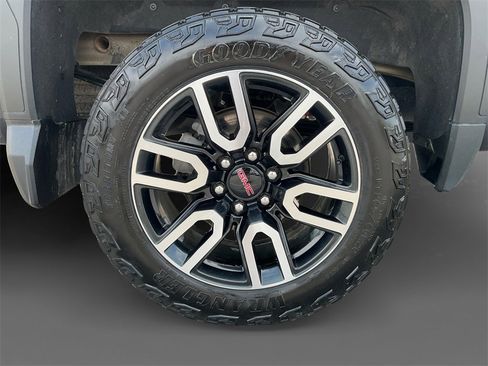 Used 2023 GMC Sierra 1500 AT4 w/ AT4 Premium Package image 10