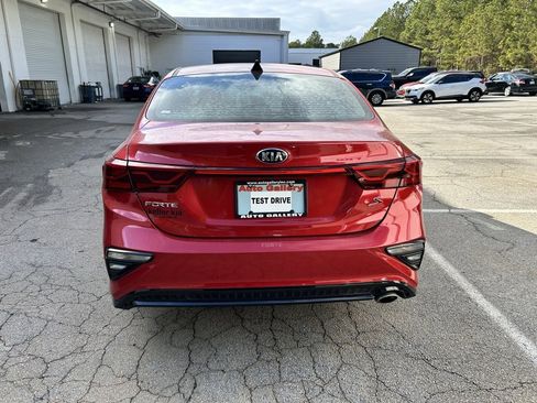 Used 2019 Kia Forte S image 3