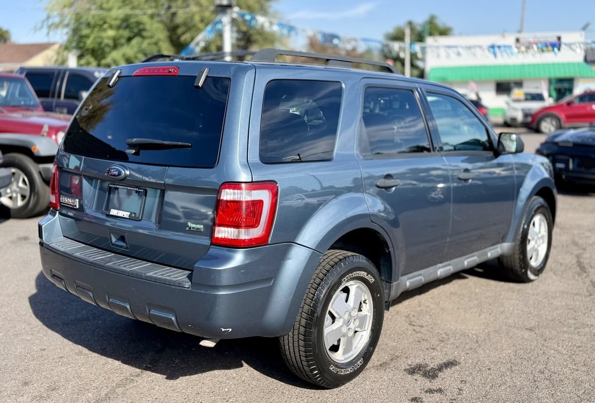 Used 2011 Ford Escape XLT w/ 202A Rapid Spec Order Code AWD/4WD image 3
