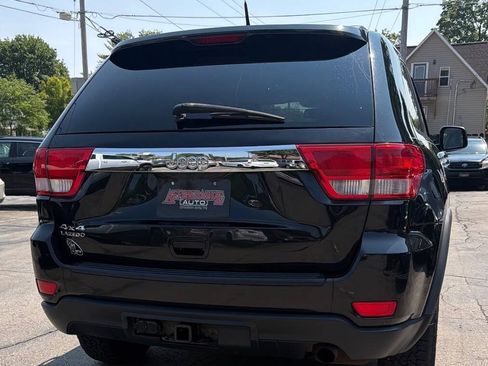 Used 2011 Jeep Grand Cherokee Laredo w/ Security & Convenience Group AWD/4WD image 14
