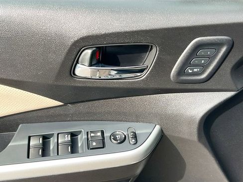 Used 2016 Honda CR-V Touring image 18