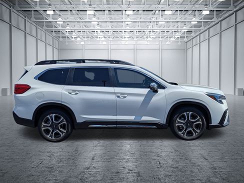 Used 2023 Subaru Ascent Limited w/ Technology Package AWD/4WD image 6