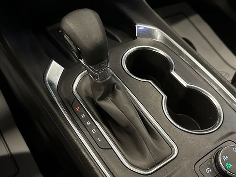 Used 2023 Chevrolet Traverse LT AWD/4WD image 15