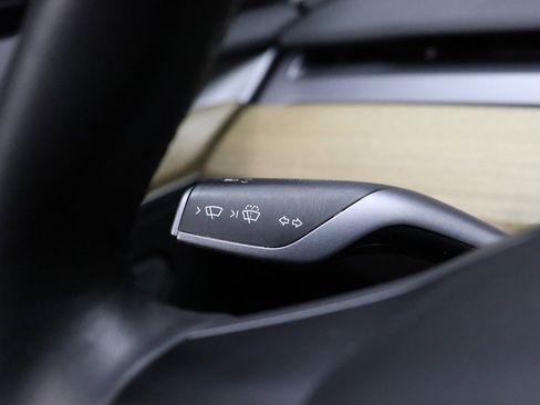 Used 2022 Tesla Model 3 image 39