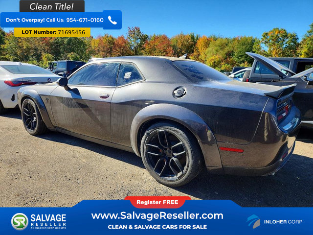 Used 2022 Dodge Challenger R/T Scat Pack RWD image 3