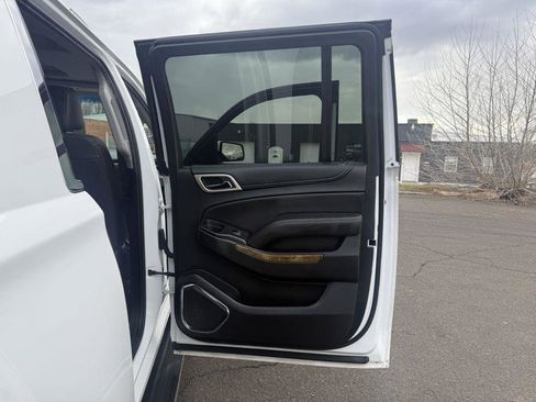 Used 2017 GMC Yukon XL Denali w/ Open Road Package image 22